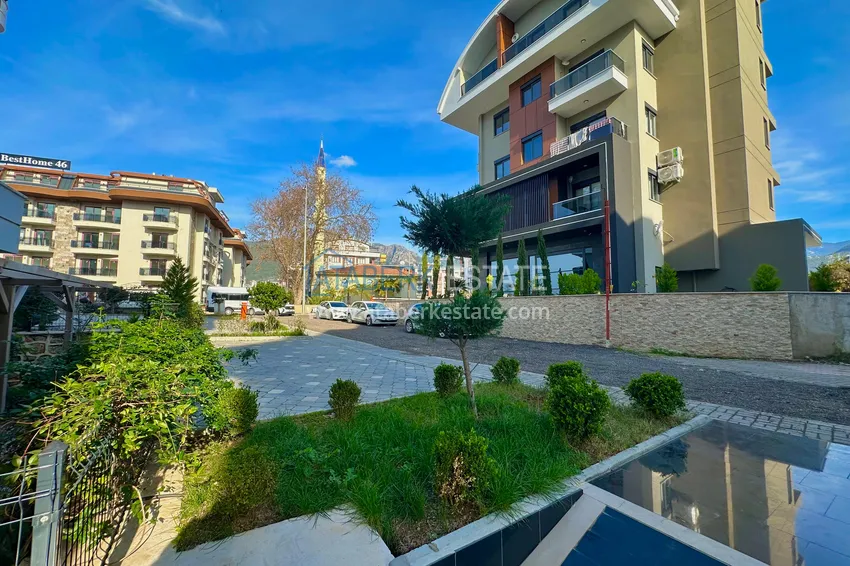 Apartament z 1 sypialnią i pięknym wykończeniem w dzielnicy Alanya Oba 7 