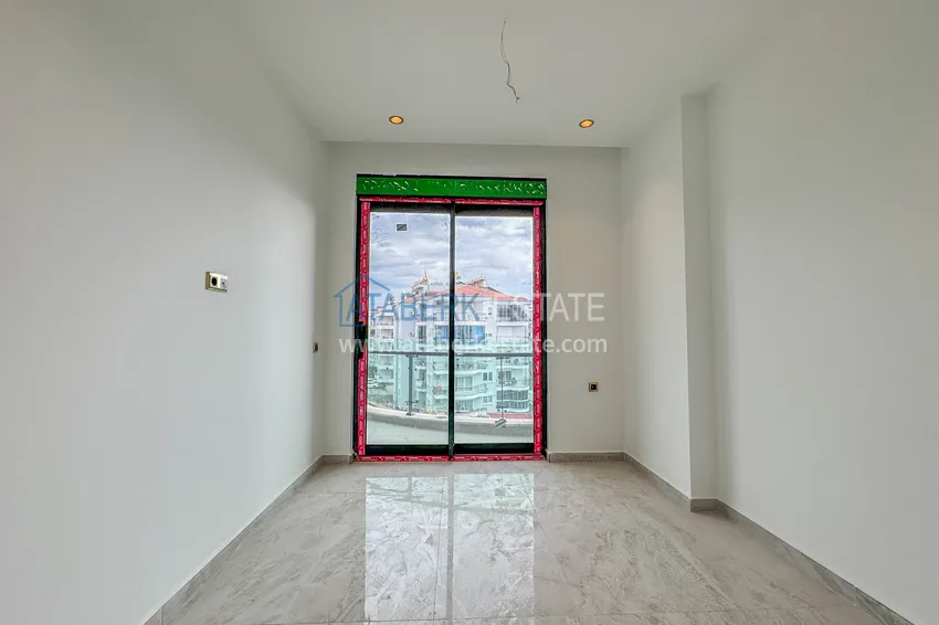 Kupuj  Dwa nowe apartamenty z wysokiej jakości wykończeniami w kompleksie premium — Tosmur, Alanya 15 