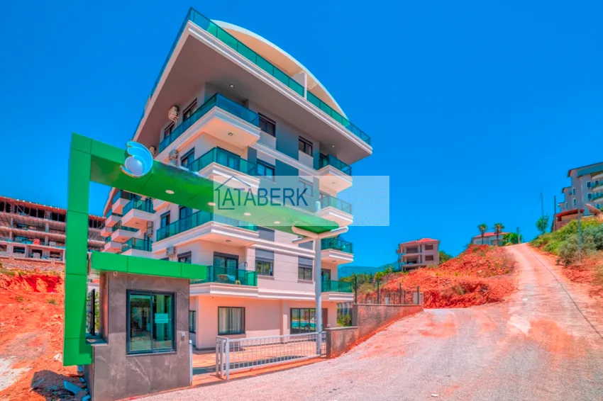 Dwupoziomowy penthouse 2+1 z nowymi meblami i widokiem na góry w Oba, Alanya 10 