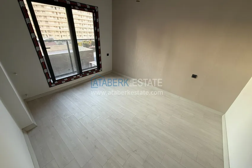 Kupuj  Jednopokojowy apartament z przeszklonym balkonem w nowym kompleksie - dzielnica Tomyuk, Mersin 12 