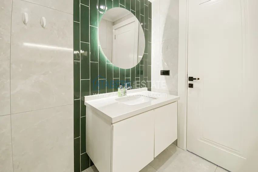Kupuj Jednopokojowy apartament w nowoczesnym kompleksie — centrum Alanyi, plaża Kleopatra 11 
