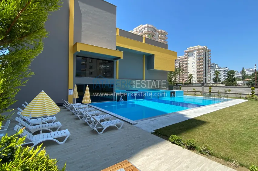 Dwupokojowy apartament z panoramicznym widokiem na morze i góry w centrum Mahmutlar 11 