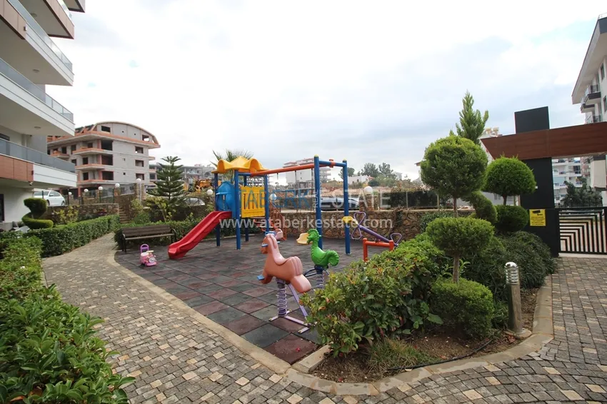 Umeblowane mieszkanie z jedną sypialnią do wynajęcia w prestiżowej rezydencji — dzielnica Oba, Alanya B1 11 