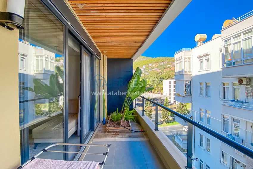 Kupuj Jednopokojowy apartament w nowoczesnym kompleksie — centrum Alanyi, plaża Kleopatra 13 