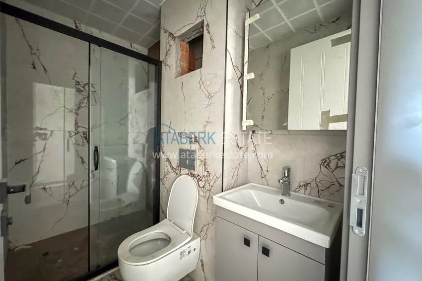 Kupuj  Panoramiczny dwupoziomowy penthouse 4+1 w centrum Alanyi — pierwszy nadbrzeżny, odpowiedni dla obywatelstwa 19 