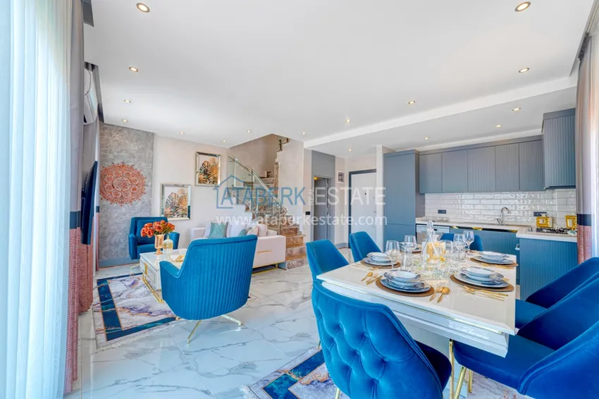 Kupuj  Dwupoziomowy penthouse 2+1 z nowymi meblami i widokiem na góry w Oba, Alanya 1 
