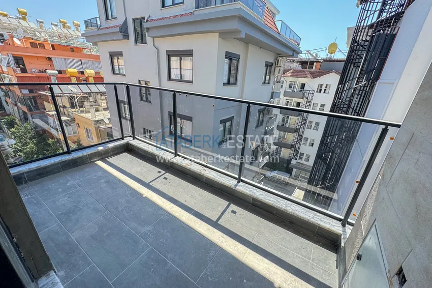 Kupuj  Panoramiczny dwupoziomowy penthouse 4+1 w centrum Alanyi — pierwszy nadbrzeżny, odpowiedni dla obywatelstwa 29 