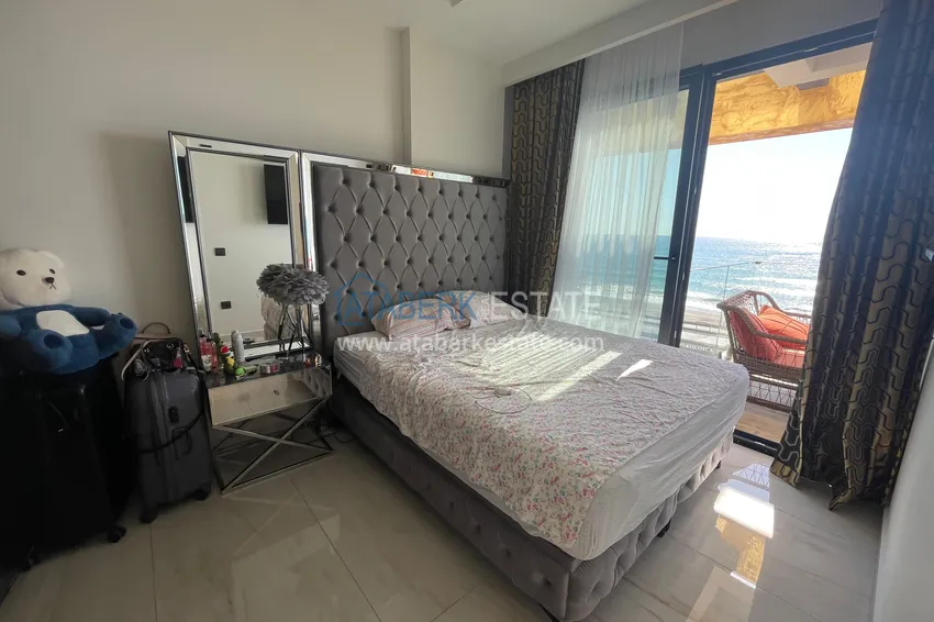 Kupuj  Apartament przy plaży z bezpośrednim widokiem na morze w Alanya, dzielnica Mahmutlar 2 