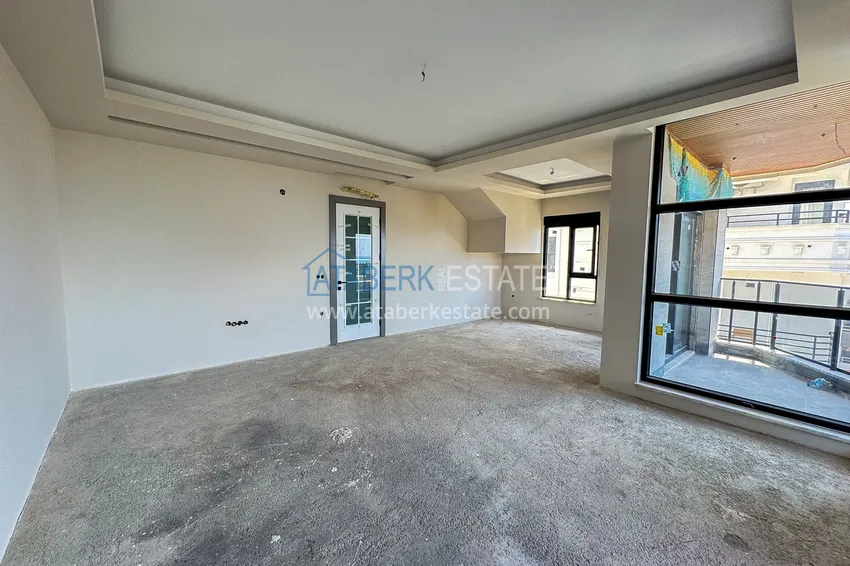 Kupuj  Panoramiczny dwupoziomowy penthouse 4+1 w centrum Alanyi — pierwszy nadbrzeżny, odpowiedni dla obywatelstwa 2 