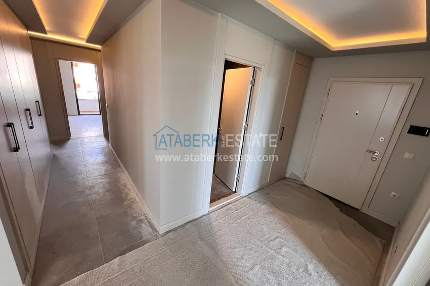 Kupuj  Przestronny liniowy apartament 4+1 w nowym kompleksie mieszkalnym, dzielnica Yenisehir - Mersin 2 