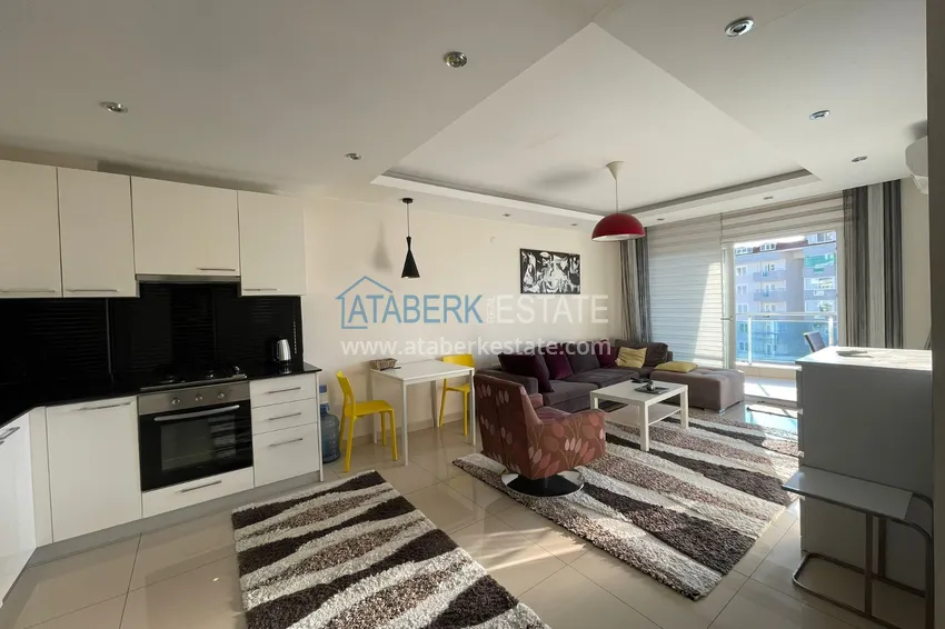Kupuj Apartament 1+1 z meblami i możliwością uzyskania zezwolenia na pobyt i obywatelstwo — dzielnica Cikcilli, Alanya 3 