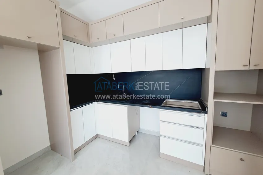 Kupuj Apartament dwupoziomowy z widokiem na morze i doskonałym wykończeniem — Alanya, dzielnica Mahmutlar 3