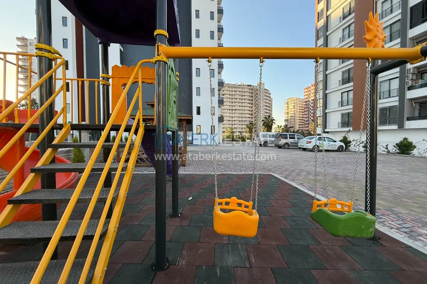 Jednopokojowy apartament z przeszklonym balkonem w nowym kompleksie - dzielnica Tomyuk, Mersin 3 