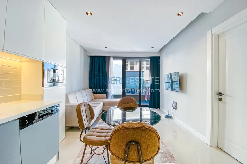 Kupuj Jednopokojowy apartament w nowoczesnym kompleksie — centrum Alanyi, plaża Kleopatra 3 