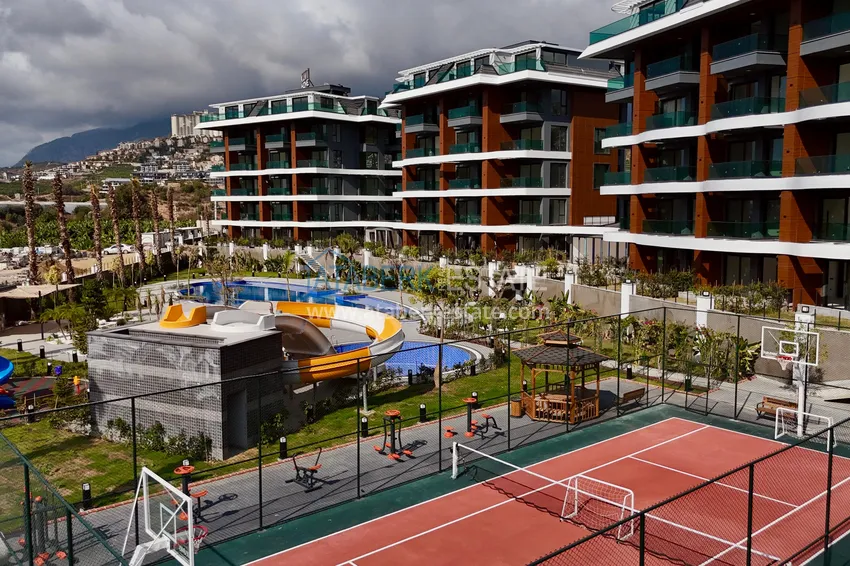 Dobrze wykończony apartament z jedną sypialnią w komfortowej rezydencji — dzielnica Kargicak, Alanya 3 