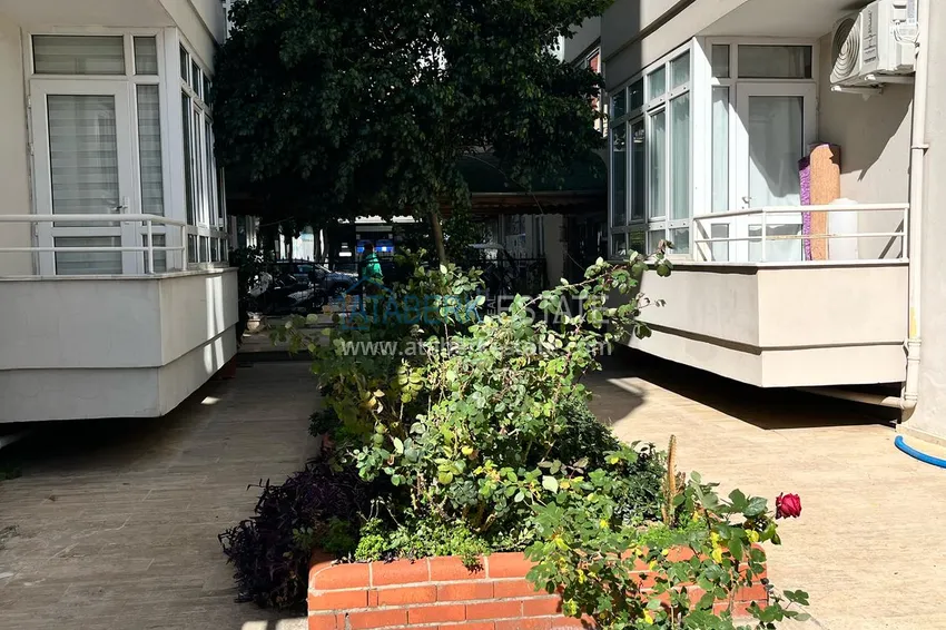 1+1 apartament o powierzchni 72 m2 w centrum Alanyi z nowymi meblami i dwoma balkonami - Plaża Kleopatra 3 