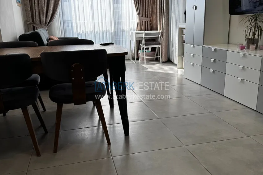 Kupuj Apartament 1+1 z meblami i przeszklonym balkonem w komfortowym kompleksie — Mahmutlar, Alanya 4 