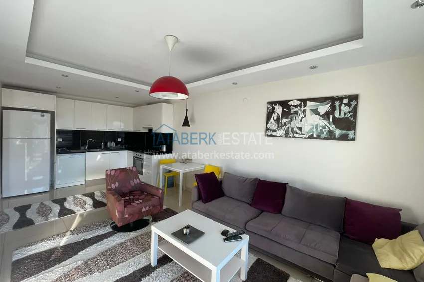 Kupuj Apartament 1+1 z meblami i możliwością uzyskania zezwolenia na pobyt i obywatelstwo — dzielnica Cikcilli, Alanya 4 