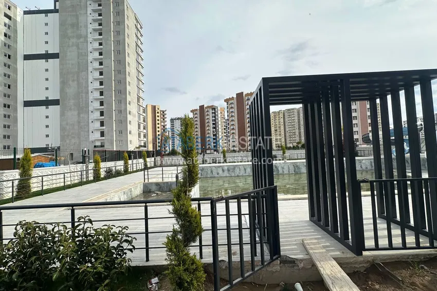 Gotowe apartamenty z jedną sypialnią w nowym kompleksie z infrastrukturą — Tomyuk, Mersin 4 