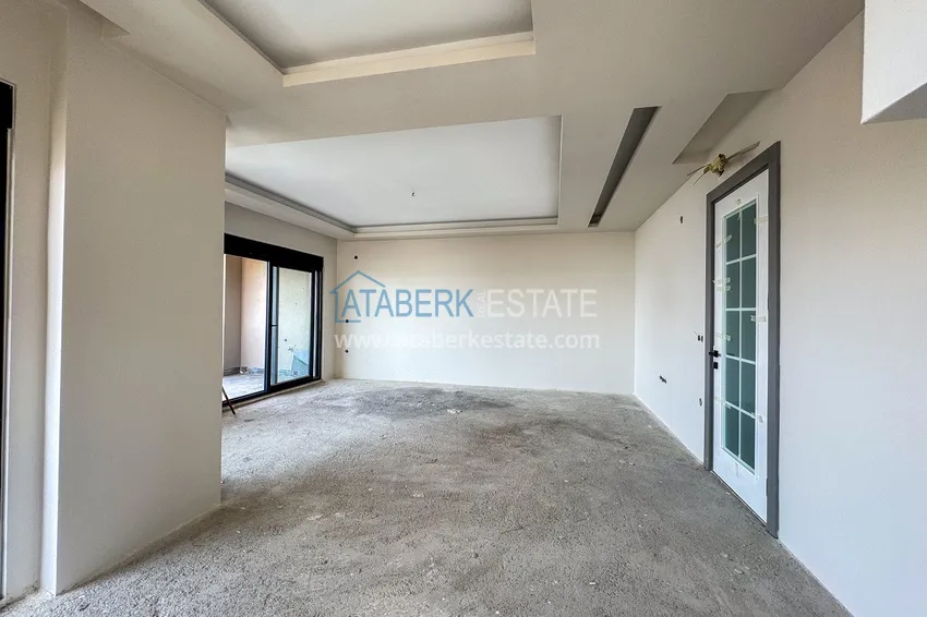 Kupuj  Panoramiczny dwupoziomowy penthouse 4+1 w centrum Alanyi — pierwszy nadbrzeżny, odpowiedni dla obywatelstwa 4 