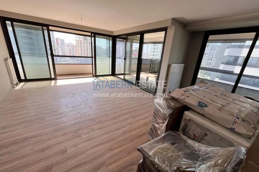 Kupuj  Przestronny liniowy apartament 4+1 w nowym kompleksie mieszkalnym, dzielnica Yenisehir - Mersin 4 