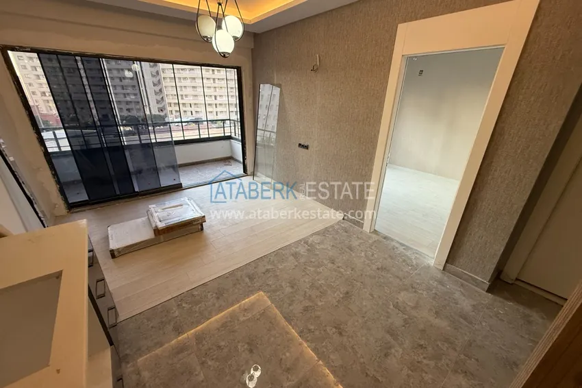 Kupuj  Jednopokojowy apartament z przeszklonym balkonem w nowym kompleksie - dzielnica Tomyuk, Mersin 6 