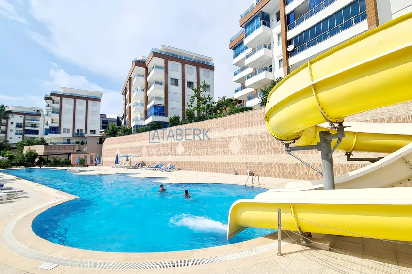 Apartament 2+1 z meblami i widokiem na morze — luksusowy kompleks w Kargicak 8 