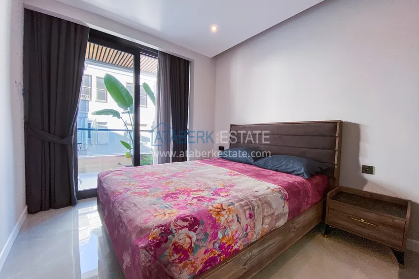 Kupuj Jednopokojowy apartament w nowoczesnym kompleksie — centrum Alanyi, plaża Kleopatra 7 