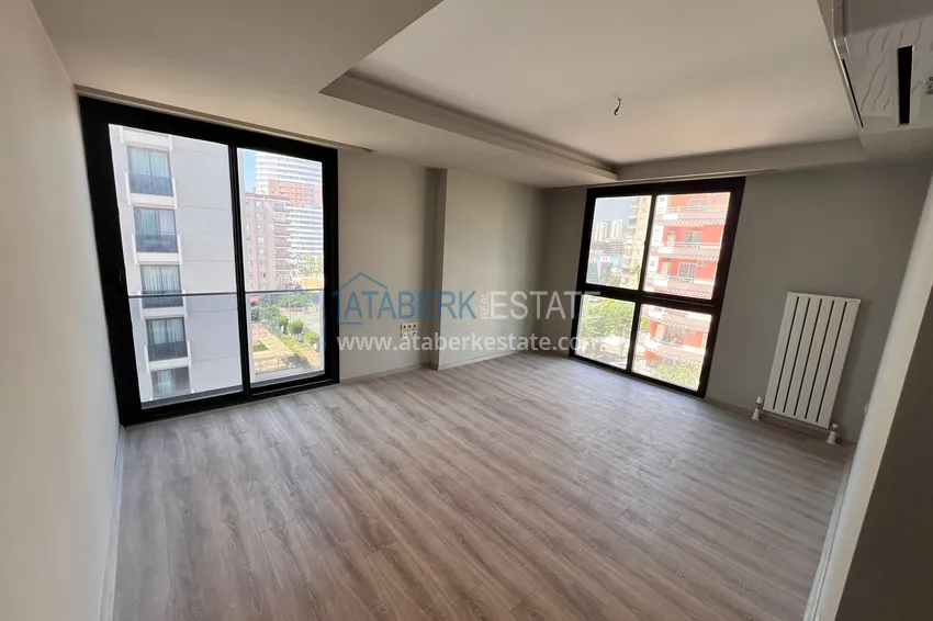 Kupuj  Przestronny liniowy apartament 4+1 w nowym kompleksie mieszkalnym, dzielnica Yenisehir - Mersin 7 