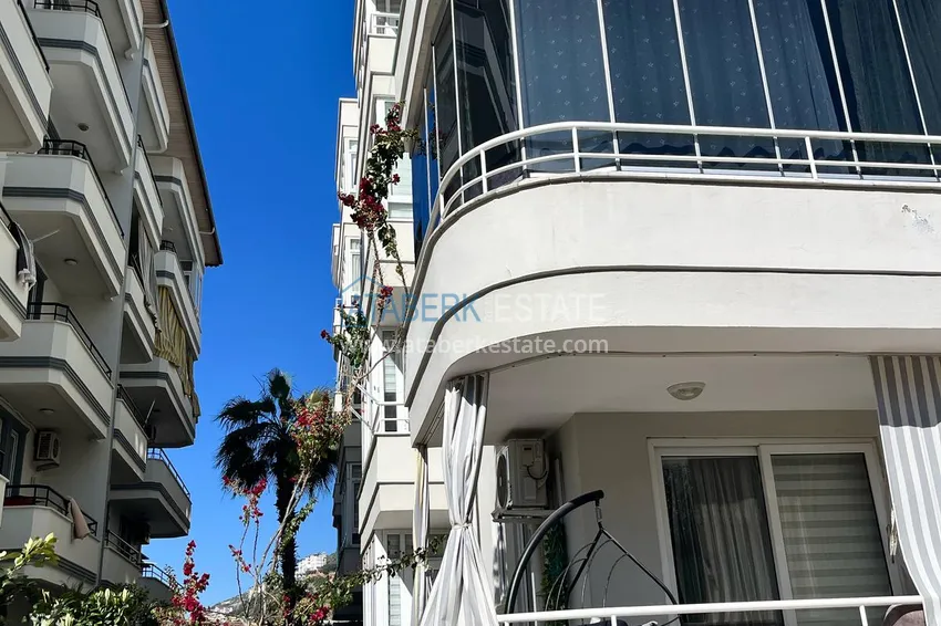 1+1 apartament o powierzchni 72 m2 w centrum Alanyi z nowymi meblami i dwoma balkonami - Plaża Kleopatra 7 