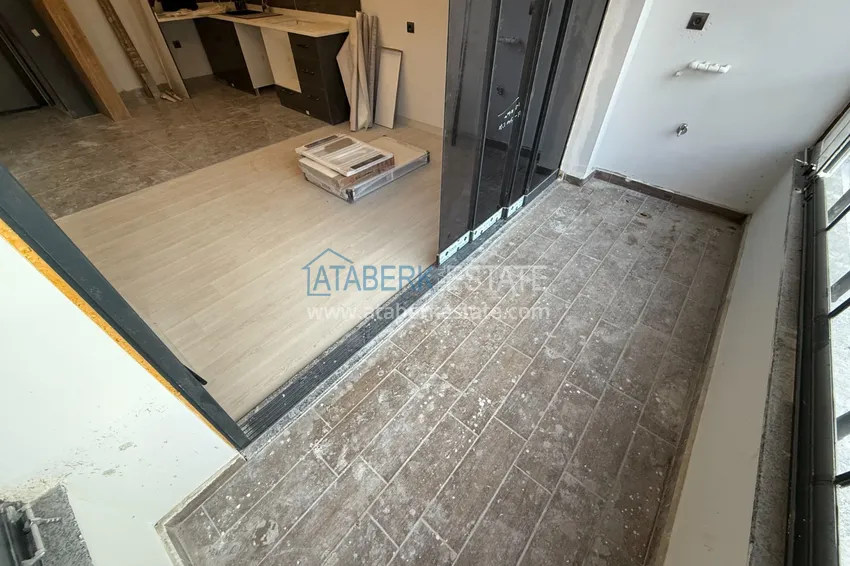 Kupuj  Jednopokojowy apartament z przeszklonym balkonem w nowym kompleksie - dzielnica Tomyuk, Mersin 8 