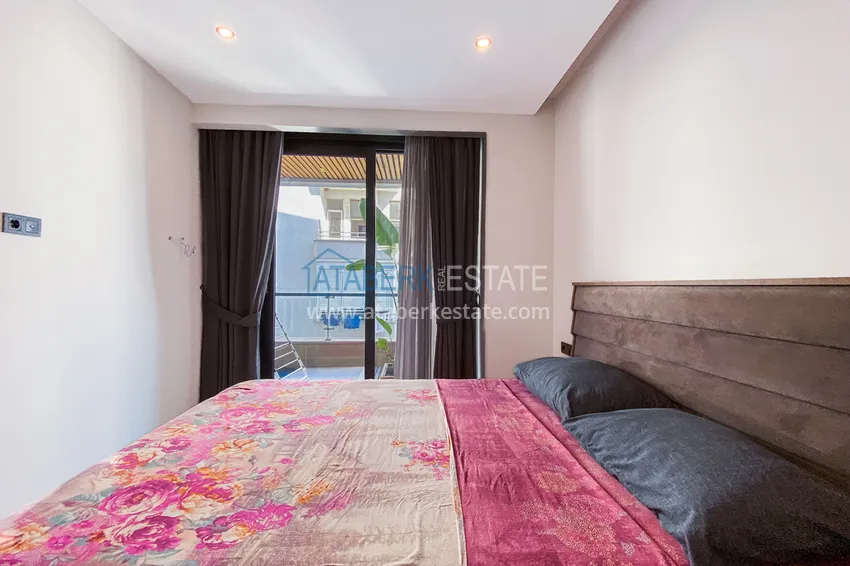 Kupuj Jednopokojowy apartament w nowoczesnym kompleksie — centrum Alanyi, plaża Kleopatra 8 