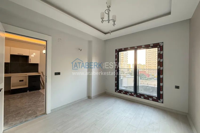Kupuj  Jednopokojowy apartament z przeszklonym balkonem w nowym kompleksie - dzielnica Tomyuk, Mersin 10 