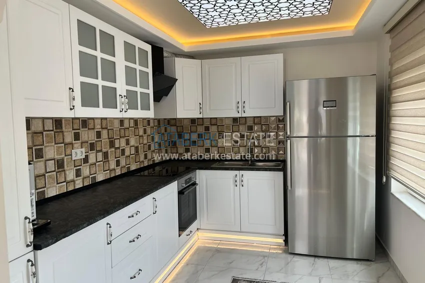 Kupuj  3+1 dwupiętrowy prywatny dom z basenem i w pełni umeblowany w Kargicak 10 