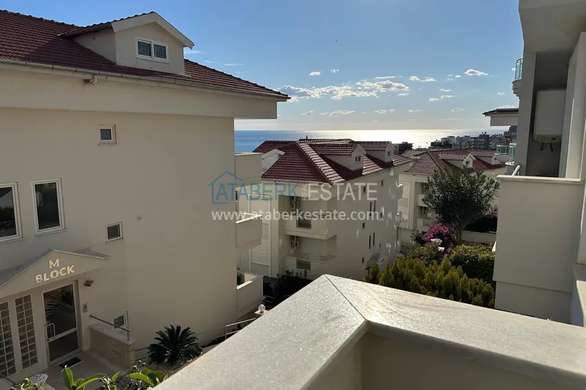 Kupuj  Umeblowany apartament 2+1 z widokiem na morze, odpowiedni na zezwolenie na pobyt - centrum Alanyi, plaża Kleopatra 11 