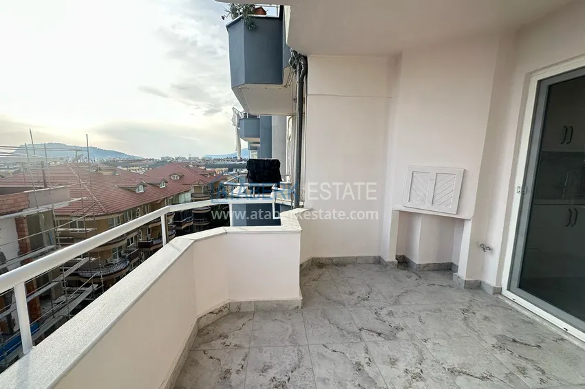 Kupuj  Apartament 2+1 po remoncie kosmetycznym w kompleksie miejskim przy głównej ulicy Oba 11 