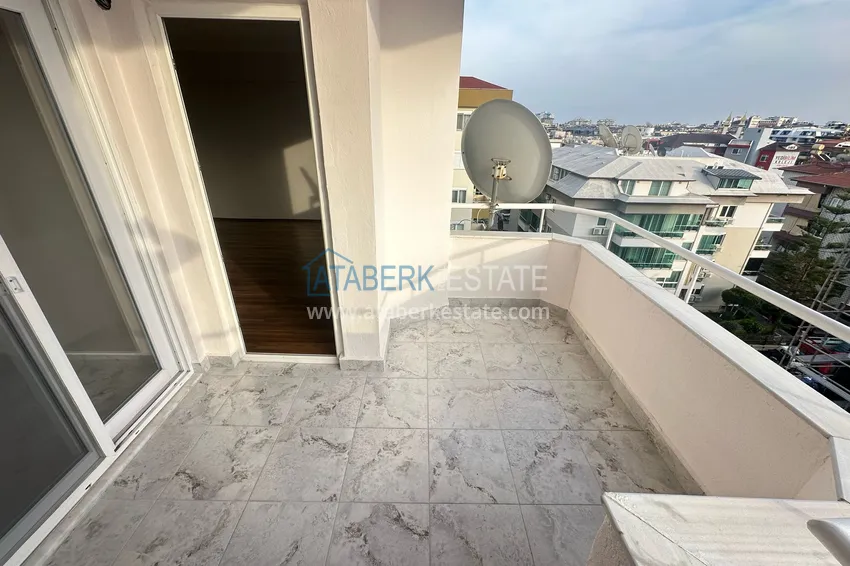 Kupuj  Apartament 2+1 po remoncie kosmetycznym w kompleksie miejskim przy głównej ulicy Oba 12 