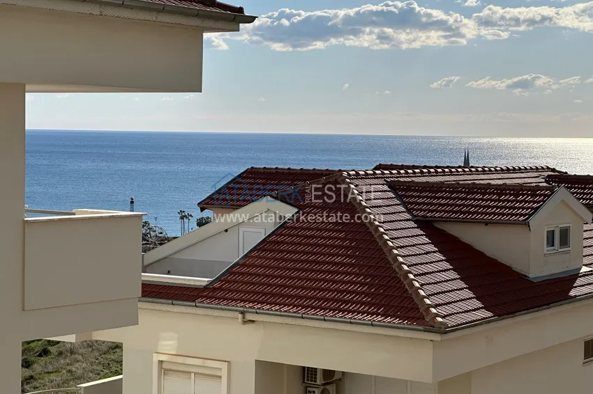 Kupuj  Umeblowany apartament 2+1 z widokiem na morze, odpowiedni na zezwolenie na pobyt - centrum Alanyi, plaża Kleopatra 13 