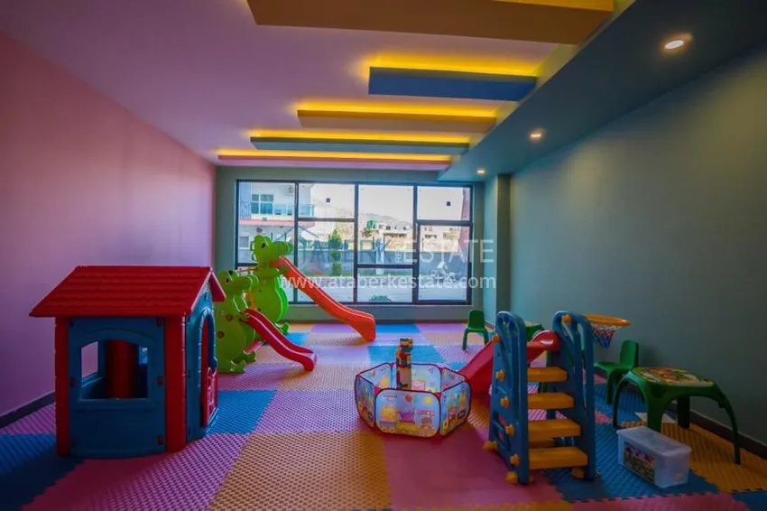 Apartament 4+1 z designerskimi wnętrzami i widokami — Alanya, dzielnica Mahmutlar 12 