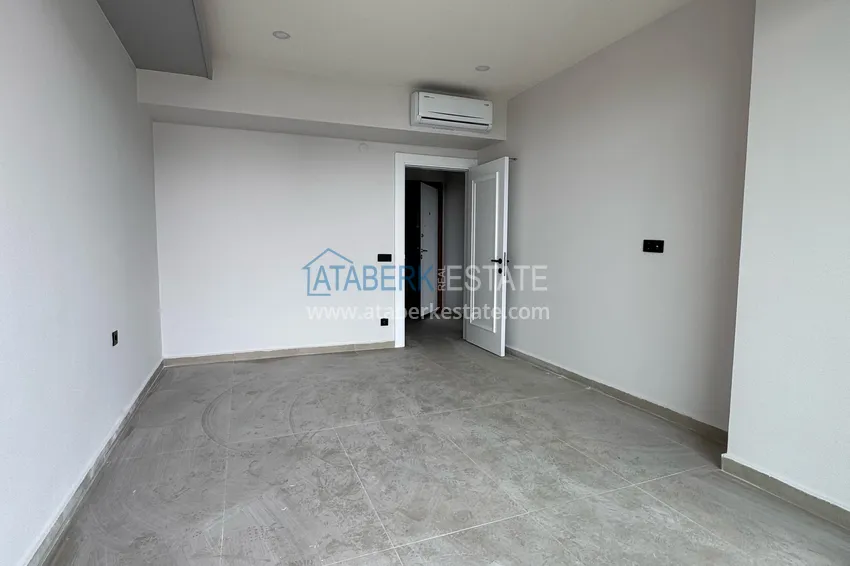Kupuj Dwupoziomowy penthouse z widokiem na Calais w sercu Alanyi 14 
