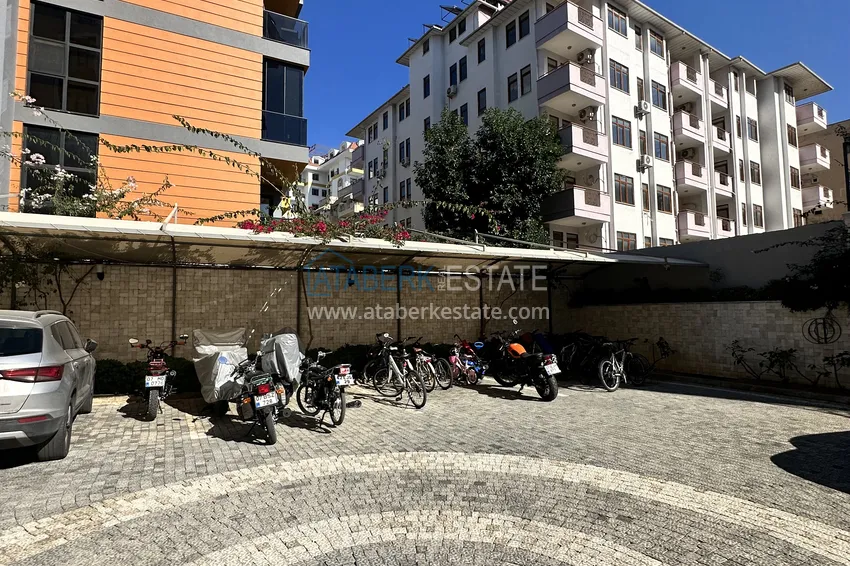 Apartament 2+1 z meblami, oddzielną kuchnią i widokiem na góry - Centrum Alanya  14 