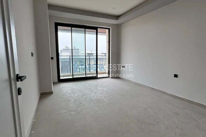 Kupuj Dwupoziomowy penthouse z widokiem na Calais w sercu Alanyi 15 