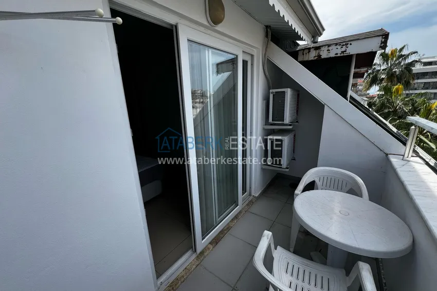 Kupuj Umeblowany dwupoziomowy penthouse w centrum Alanyi - Plaża Kleopatra 15 