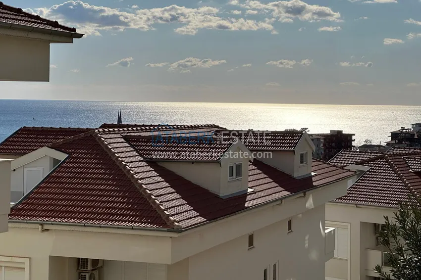 Kupuj  Umeblowany apartament 2+1 z widokiem na morze, odpowiedni na zezwolenie na pobyt - centrum Alanyi, plaża Kleopatra 16 