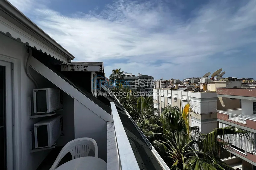 Kupuj Umeblowany dwupoziomowy penthouse w centrum Alanyi - Plaża Kleopatra 16 