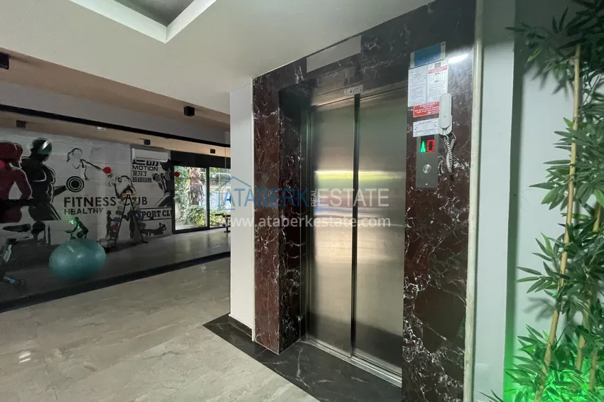 Apartament 1+1 w centrum Alanyi z pięknym wykończeniem - plaża Keykubat  16 