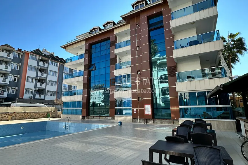 Dwupoziomowy penthouse 2+1 w centrum Alanyi — Plaża Kleopatra  1 