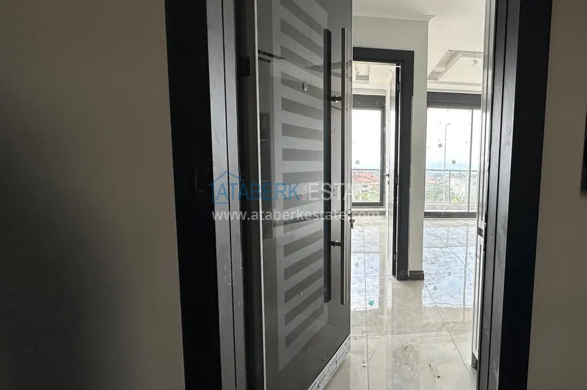 Kupuj  Penthouse 1+1 z pięknym wykończeniem w elitarnym kompleksie — centrum Alanyi, dzielnica Buyuk Hasbahce  1 