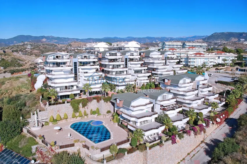 Panoramiczny penthouse duplex 4+1 z ratami - Alanya, dzielnica Konakli. Nadaje się do zezwolenia na pobyt 1 