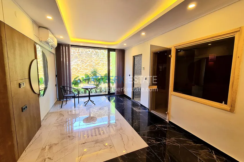 Penthouse 1+1 z pięknym wykończeniem w elitarnym kompleksie — centrum Alanyi, dzielnica Buyuk Hasbahce  27 